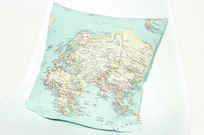 Weltkarte Kissen
