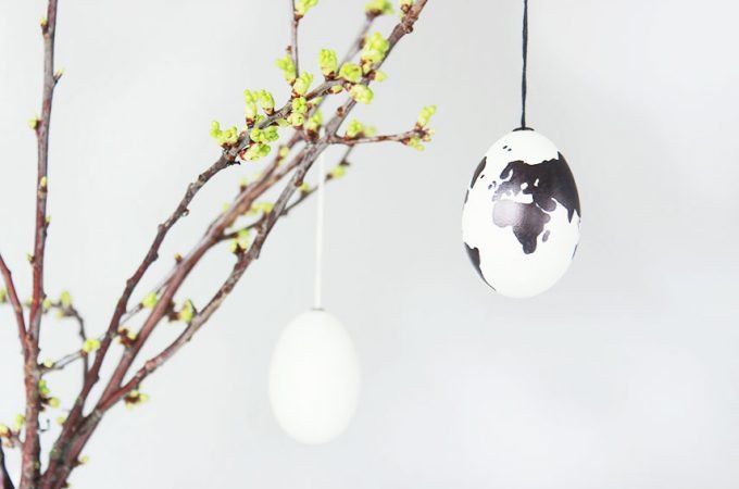 Ostereier mit Weltkarten bemalen