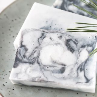 DIY Marmor Seife selber machen | ein tolles DIY Geschenk