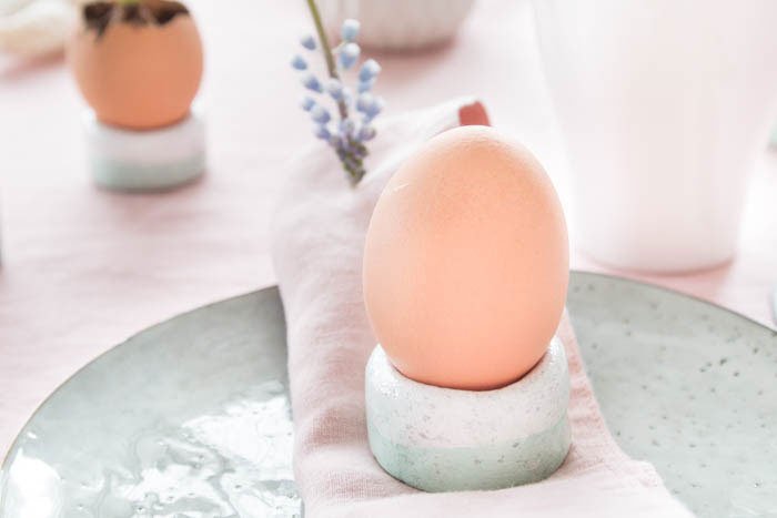 DIY Eierwärmer aus Salzteig selber machen und Tischdeko zu Ostern | ars textura - DIY Blog