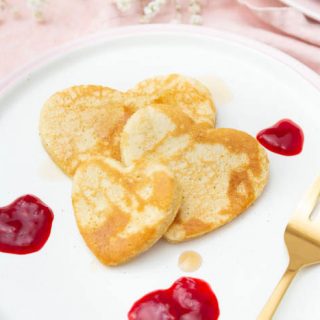 Rezept: Pfannkuchen Herzen als Dessert zum Valentinstag