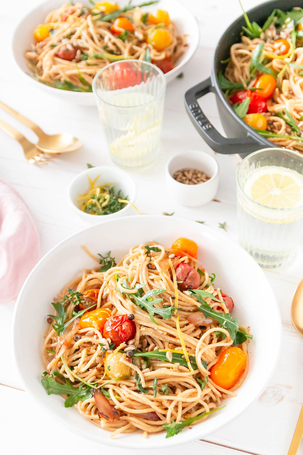 Sommerliche Spaghetti mit Zitronenpesto