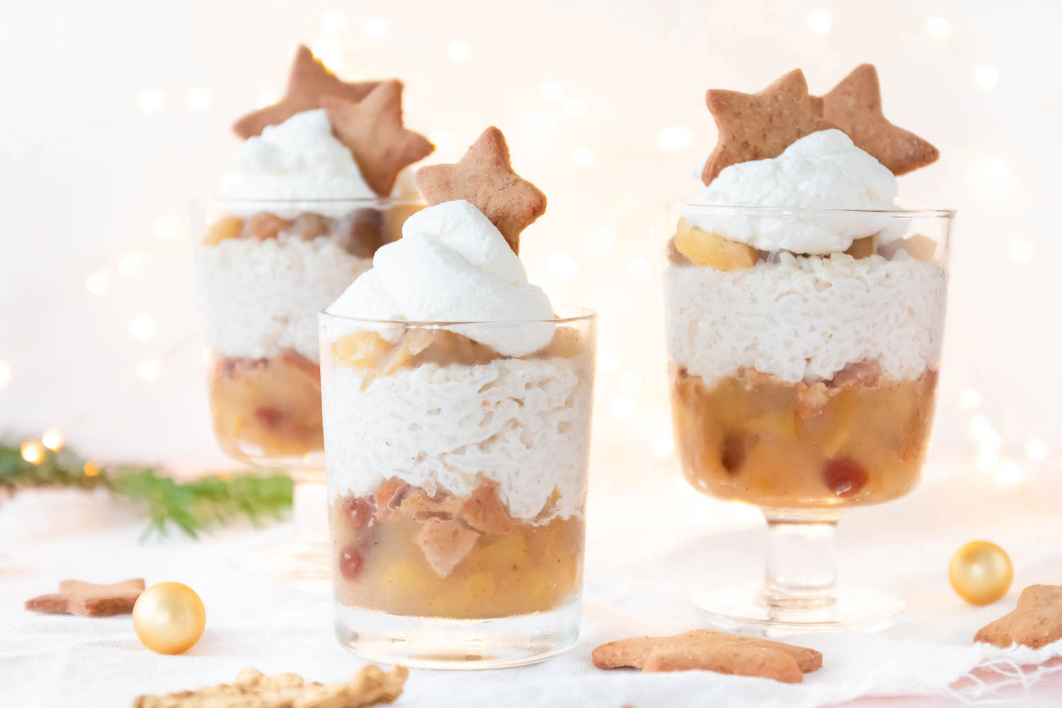 Weihnachtliches Dessert mit Bratäpfeln und Milchreis